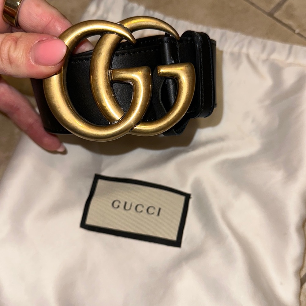 GG Marmont thick leather belt with shiny buckle. Worn Once.